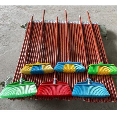 China Outdoor Popular Design Wooden Broom Handle PVC COATED Plastic Italian Wire For Broomstick for sale