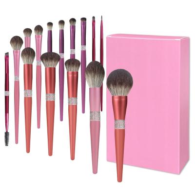 China Skin-friendly silver plastic synthetic hit machine Smokey Eye Set Super Soft Vegan Travel Towel Brush. for sale