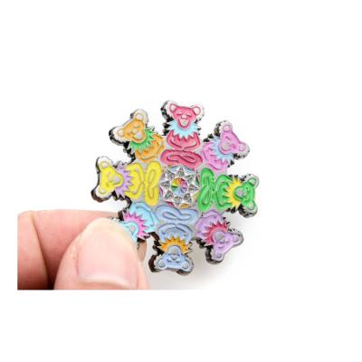 China Metal Animal Pin Badge Glitter Lapel Europe Fashion Design Cartoon Pin for sale