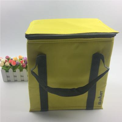 China Wholesale Waterproof Customize Eco Friendly Food Carrying Custom Oxford Golf Breastmilk Cooler Bag for sale