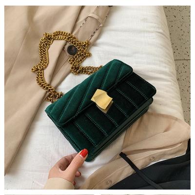 China 2020Factory High Quality Straight Chain Women Handbag Messenger Bag Luxury Velvet One-shouldered Cross - Body Bag For Women for sale