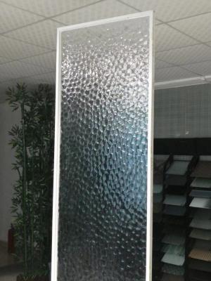 China Vidrio personalizado duradero, vidrio de ventana para exhibición decorativa única en venta