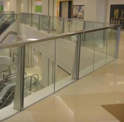 China Beautiful Internal Frameless Glass Balustrade Handrail Modern Style zu verkaufen