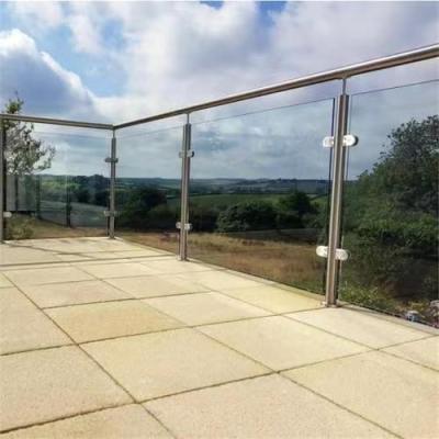 China Space Saving Customised Glass Railing Easy Installation with Modern Style and Beautiful Features zu verkaufen