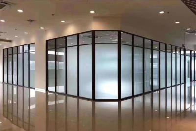 China Tailored Glass Partitions - Customizable Color and Height for Modern Indoor Spaces for sale