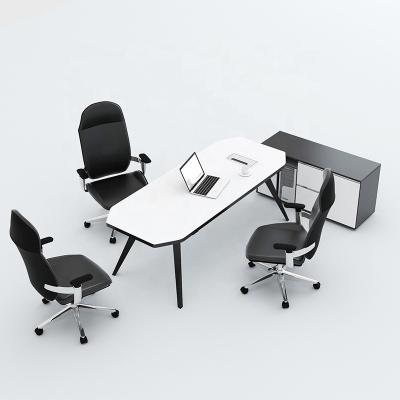 China Modern Single Person Office Desk and Chair Stylish Furniture for Manager's Workspace for sale