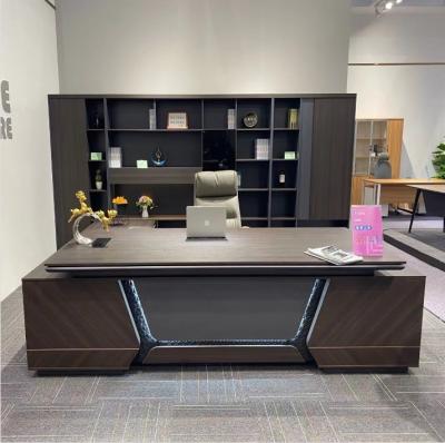 China Commercial Furniture Boss Manager Wooden Office Table for Working Executive Desk for sale