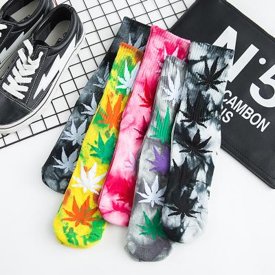 China Custom Hot Sale Popular QUICK DRY Logo Men Cotton Knitted Colorful 3D Maple Leaf Printing Tie Dye Socks for sale