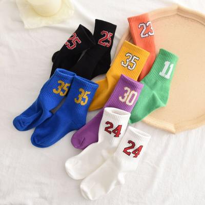 China Non Slip Kids Youth Boy Girl QUICK DRY Crew Socks Custom Number Logo Sports Football Boys Spring Socks for sale