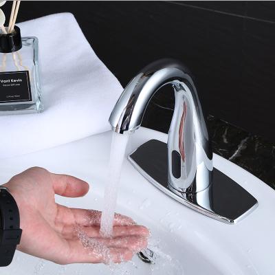 China Metered Faucets Infrared Automatic Brass Sensing Non Contact Basin Sensing Faucet Brass Faucet for sale