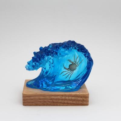 China Business gift business gift you can choose the object and include it in the resin wave shape for sale