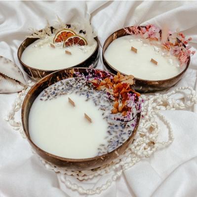 China Customized Unique Popular Scented Luxury Coconut Shell Strong Customized Wedding Candles Strong Label Candles Coconut Shell Home for sale