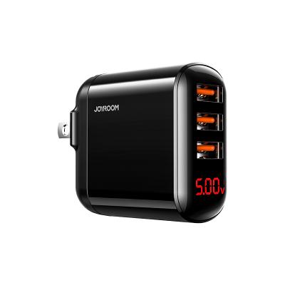 China Smart Mobile Phone Joyroom Digital Display Travel Wall Charger 3 USB Adapter for sale