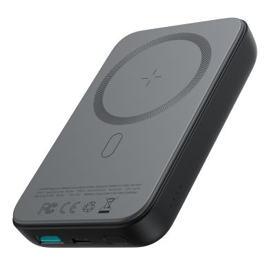 China 20W Joyroom New 20W Mini Magnetic Wireless Charging Power Bank 10000mah Fast Charging Big Power For iPhone for sale