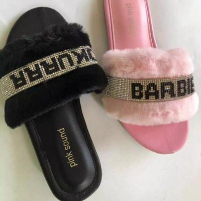 China Fashion Amazon trend plus size faux stone women slippers comfortable flat fluffy slippers 2022 fashion fur slippers for sale