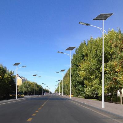 China Road 8m Solar Power Street Light Pole 3 Head Led Decorative Garden Light Pole for sale