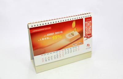 China Draht-Schwergängigkeits-Schreibtisch personifizierte Kalender mit den druckenden Fotos, Offsetpapier zu verkaufen