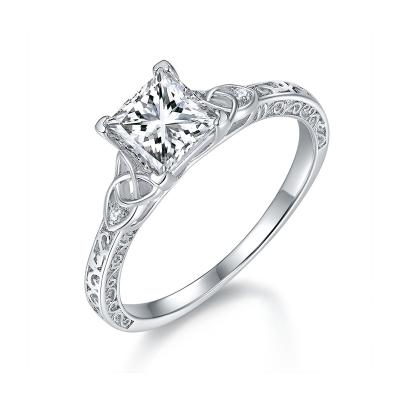 China CLASSIC Hot Sale Moissanite Ring Wedding 925 Silver For Woman Ring for sale