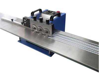 China PWB-Trennzeichen-Maschine für LED-PWB-Versammlungs-Aluminium PWB Depaneler mit CER zu verkaufen