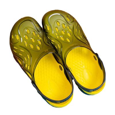 China CUSHIONING 2021 Summer Slide Sandals And Slippers PVC Latest Outdoor Slippers Men's Beach Sandals for sale