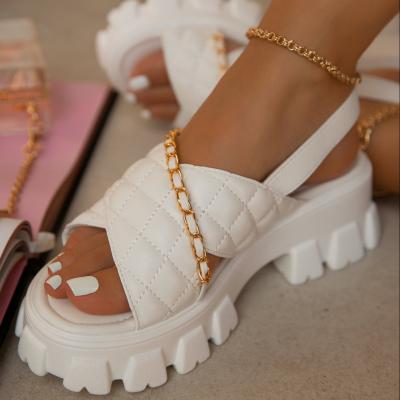 China Fashion Trend Summer Ladies Sandals Flat Shoes For Women Platform Strap Chain Fashion Cross Sandals for sale