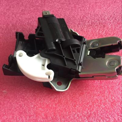 China 4F5827505D Bootlid Rear Trunk Lid Lock Latch For Audi A4 A5 A6 A8 S4 S6 Jetta cc A5 (8T3) for sale