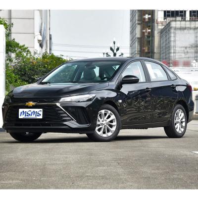 China Asientos de cuero SUV Coches 2023 2024 Chevrolet Cruze Yue Xiang 1.5L de doble embrague Coches usados en venta