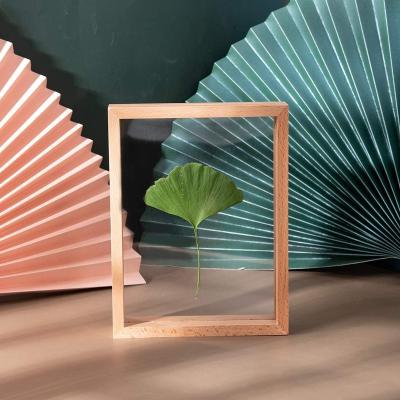 Cina Press Flower Wood Plant 5x7 Double Sided Acrylic Wooden Floating Picture Frames in vendita