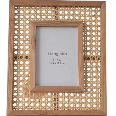 Cina Coastal Wooden Photo Frame Beach Boho Rattan Wood Picture Frame in vendita