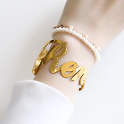 China FASHIONABLE Factory Supplier High Quality Personalized 18k Gold Stainless Steel Letter Name Bracelet for sale