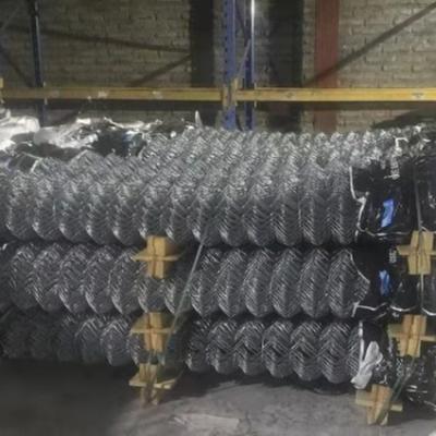 China Easily Assembled 11.5 Gauge Galvanized Diamond Chain Link Wire Mesh Fencing Roll for sale