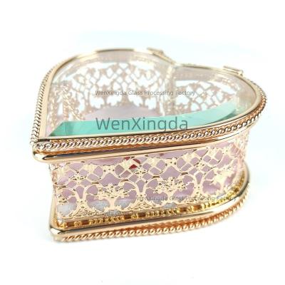 China Luxury Handcrafted Custom Glass Earring Jewelry Box Wedding Decor Heart Shape Heart Shape Logo for sale