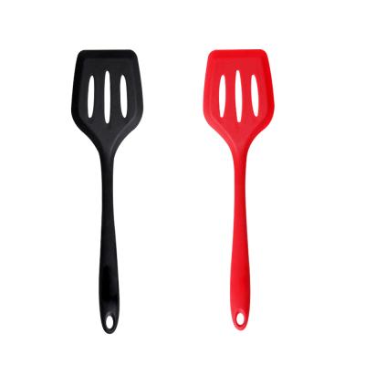 China 2021 Sustainable Non-Slip Silicone Kitchen Slotted Heat Resistant Turner Restaurant Cooking Utensils Shovel for sale