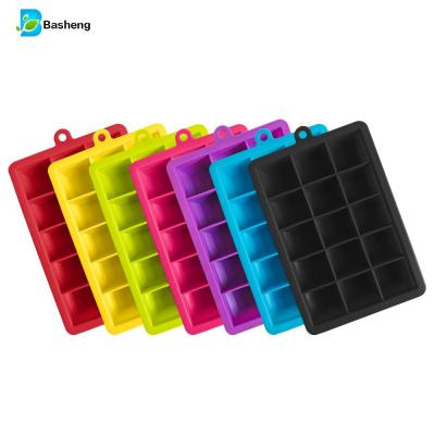 China 2021 Viable Hot Sale Silicone Ice Cream Mold 15 Homemade Tray Soda Water Beer Ice Maker With Lid for sale