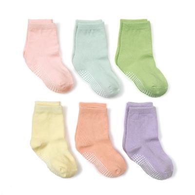 China New Solid Color Children's Breathable Candy Socks Baby Socks Anti Slip Rubber Sole Socks For Kids for sale