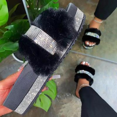 China Winter Hellosports Diamond Chain Fur Slippers Ladies Fluffy Slippers Anti Slippery Fur Fluffy Slippers for sale