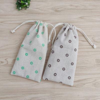 China Recyclable Daisy Printed Linen Gift Bags 8x10cm 9x12cm 13x17cm Party Candy Bag Cosmetic Jewelry Packaging Pouches for sale