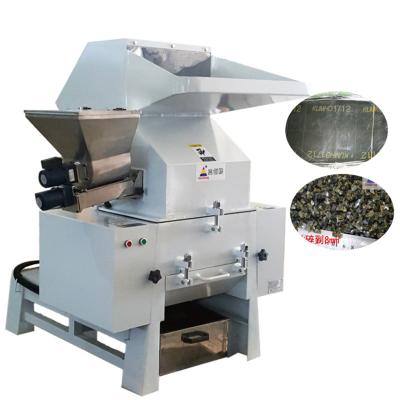 China Factory NBR Rubber Crusher Small Track Dtv Rubber Shredder Can Crush Rubber Within 8mm for sale