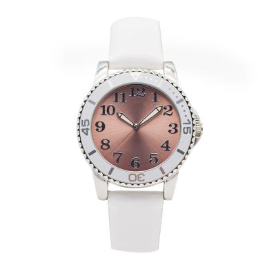 China Reloj de marfil del cuarzo de la correa de la PU del blanco para unisex, clásico, elegante y moda entre la marca del logotipo de Young.OEM. en venta