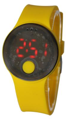 China Boys Digital Screen Silicone LED Watch with Button , Plastic Back and Read Light for sale