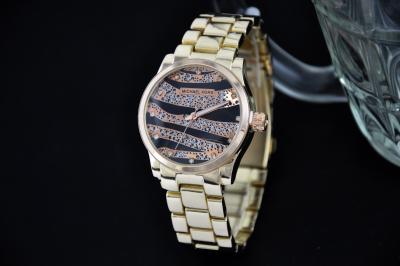 China Diamond Zebra Strip Metal Wrist Watch , Fashion Men Wrist Watches for sale