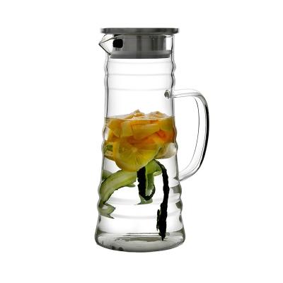 China 1.3L Sustainable Newly Designed Borosilicate Glass Water Jug Heat Resistant Heat Resistant Glass Water Pitcher With Stainless Steeel Lid for sale