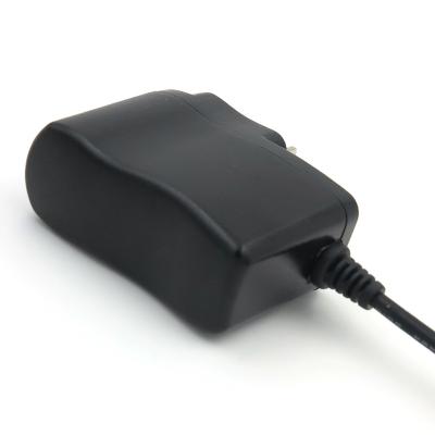 Chine Chargeur universel pour l'adaptateur 10W d'alimentation CC À C.A. de la sortie évaluée 5V 2A de caméra de télévision en circuit fermé de routeur à vendre