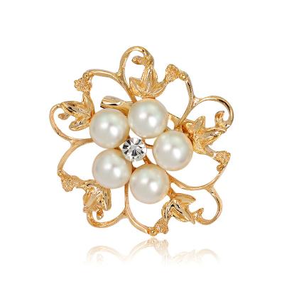 China 2022 New Korean Popular Wholesale ALLOY 2022 Diamond Luxury Pearl Pin Brooches For Women for sale