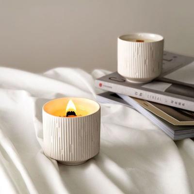 China Birthdays Wholesale White Ceramic Aromatherapy Candles Cups Can Be Customized Essential Oil Candles Soy Wax Candles Eco-friendly Household for sale