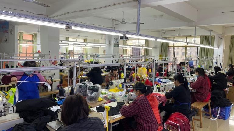 Verified China supplier - Guangxi Guiping Jingyang Garment Co., Ltd.