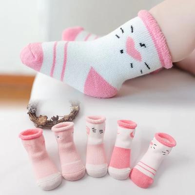 China Breathable cartoon printing newborn baby socks organic cotton 0-3 years old knit baby socks for sale