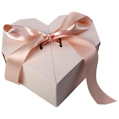 China Recycled Materials Heart Shape Premium Luxury Rose Cardboard With Beautiful Ribbon Paper Packaging Gift Box for sale