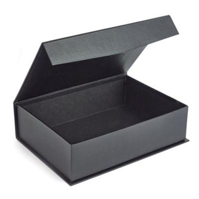 China OEM Recyclable Luxury Packaging Cardboard Paper Box Magnetic Closure Boxes for sale