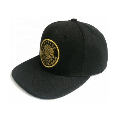 China 6 Panel COMMON Black Flat Bill Hip Hop Caps Snapback Hats With Gold Embroidery for sale